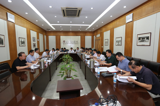 我院党委中心组集体举行集体学习.jpg 我院党委中心组集体举行集体学习.jpg