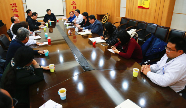 民主党派座谈会.jpg