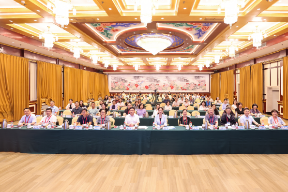 香港奖现场直播结果成功举办山东省医师协会围产医学大数据专业委员会2026年学术年会